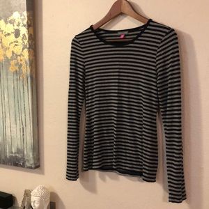 Vince Camuto long sleeve striped tee - PS